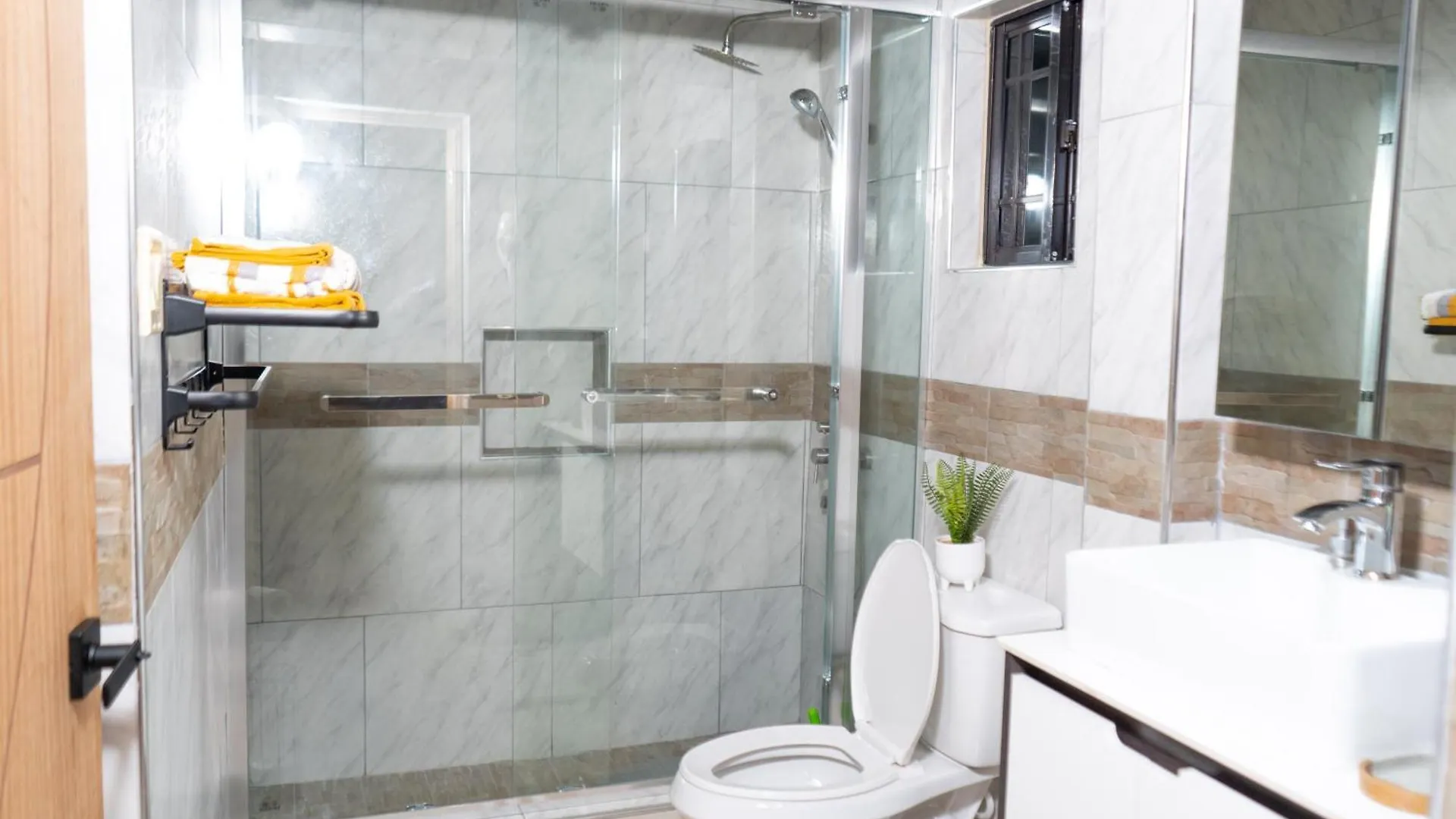 מונטגו ביי Addvantage Point Apartments ג'מייקה